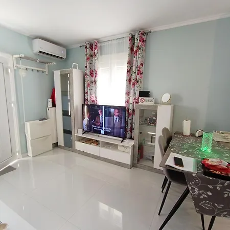 Velvet Apartment Agia Triada (Thessaloniki)